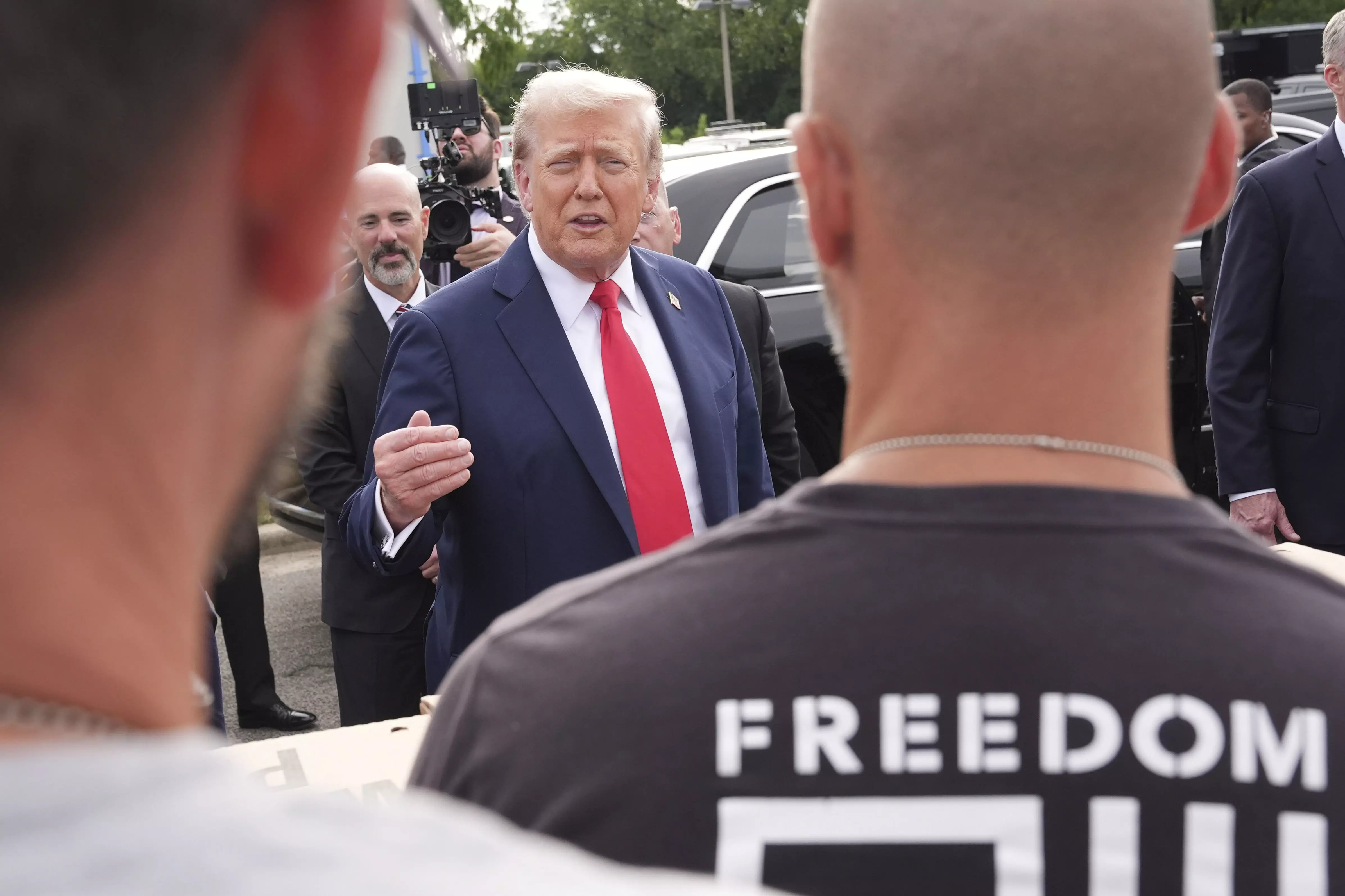 Trump Admin to Vet 55M Visa Holders, Ban Truck Driver Visas Trump Admin to Vet 55M Visa Holders, Ban Truck Driver Visas