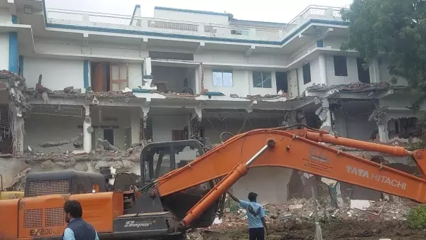 MP Drug Traffickers Rs 100 Crore Mansion Razed