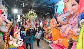 Traffic Diversions In Dhoolpet For Ganesh Idol Sale Traffic Diversions In Dhoolpet For Ganesh Idol Sale