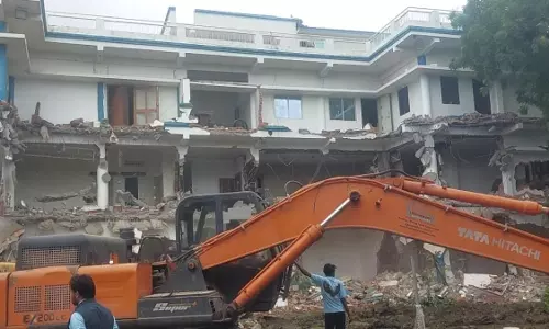 MP Drug Traffickers Rs 100 Crore Mansion Razed