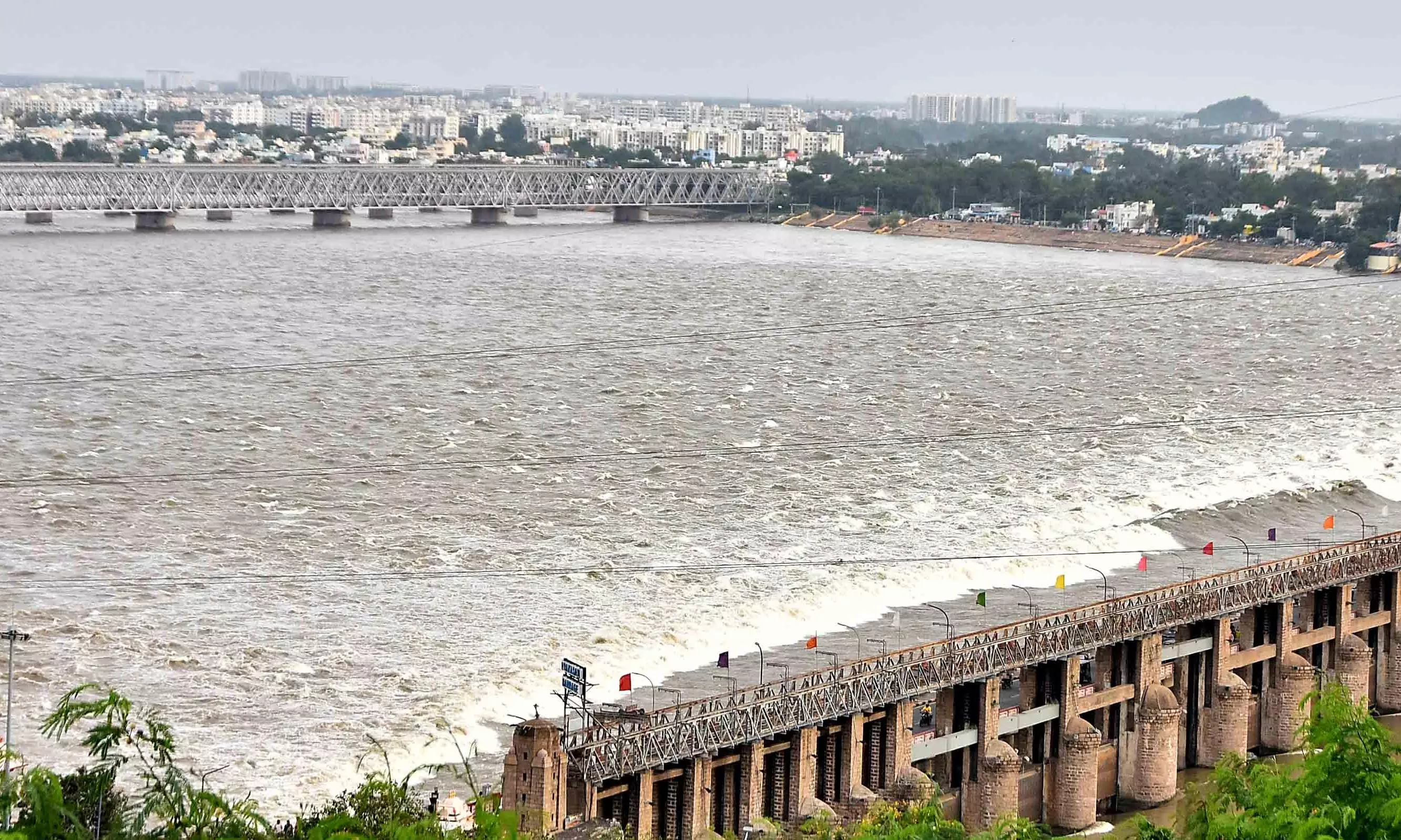2,850 tmc ft Of Godavari Water Flows Into Sea Untapped Every Year
