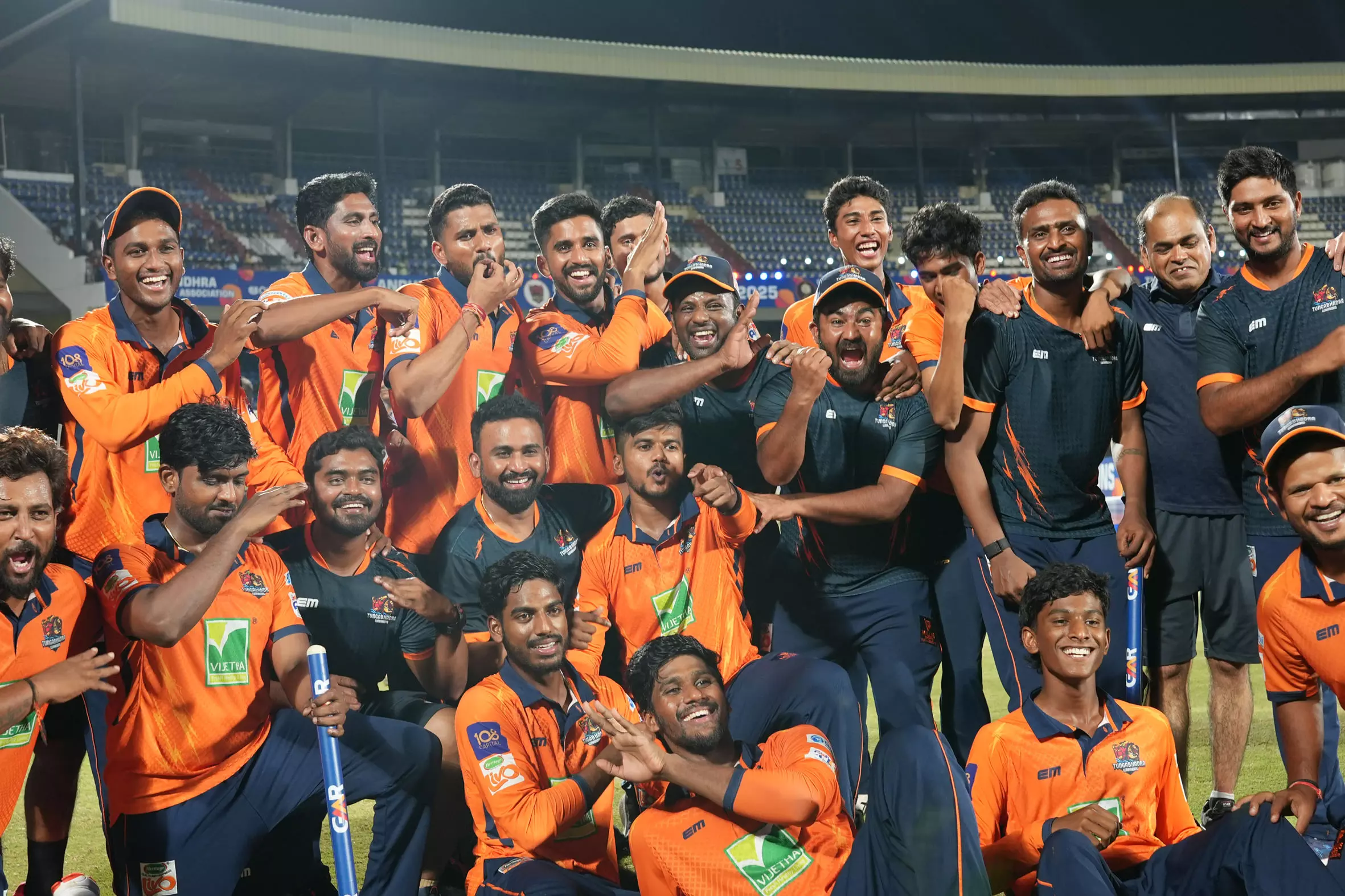 Tungabhadra Warriors Clinch APL Season-4 Title Tungabhadra Warriors Clinch APL Season-4 Title