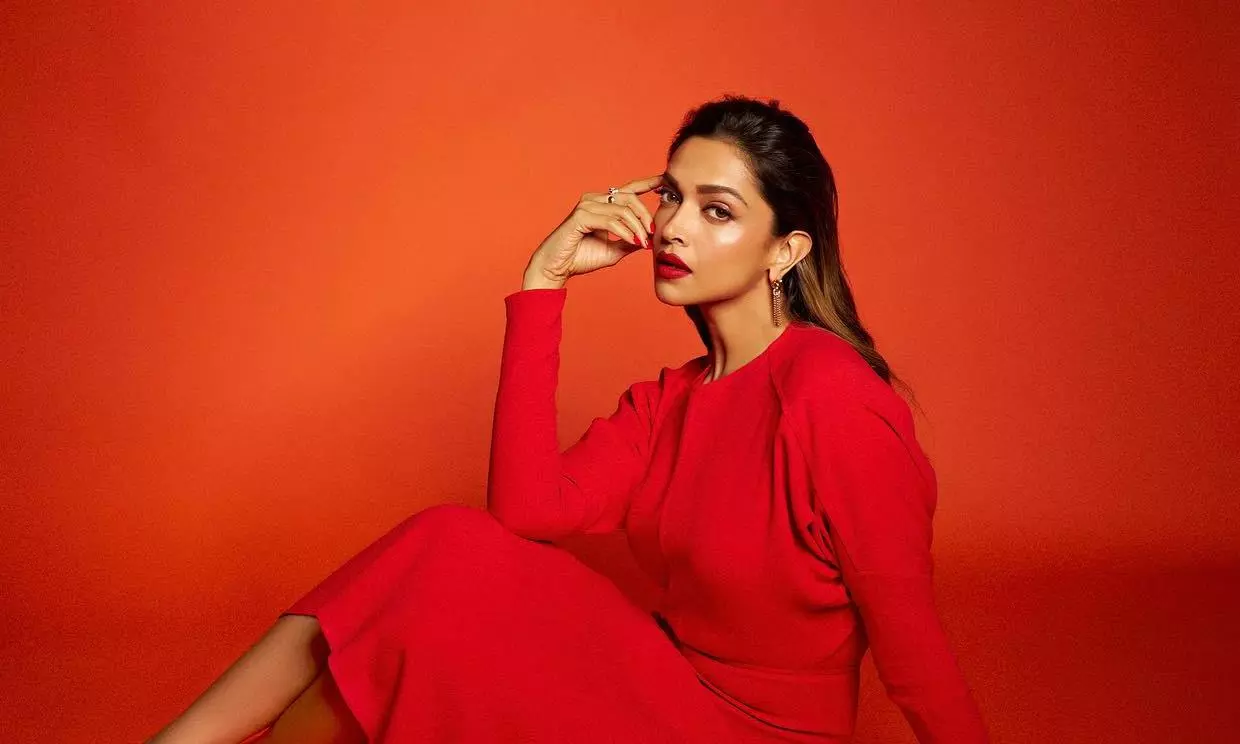 Deepika Slams Fan for Filming Dua Mid-Flight