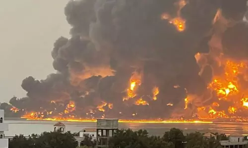 Israeli Airstrikes Hit Yemen’s Sanaa After Houthi Cluster Attack Israeli Airstrikes Hit Yemen’s Sanaa After Houthi Cluster Attack