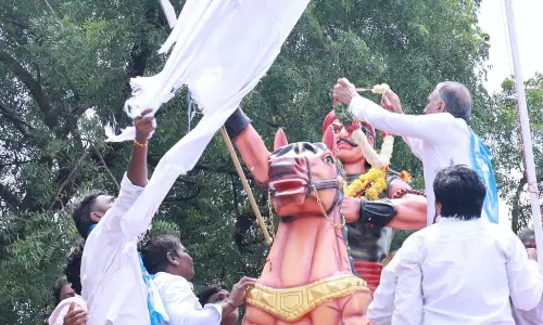 Harish Calls For Recognising Great Works Of Papanna Goud Harish Calls For Recognising Great Works Of Papanna Goud