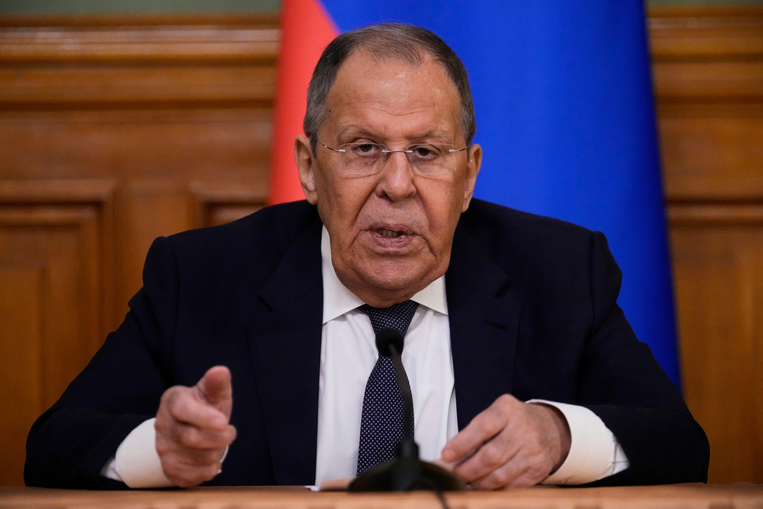 Lavrov Accuses West of Obstructing Ukraine Peace Talks