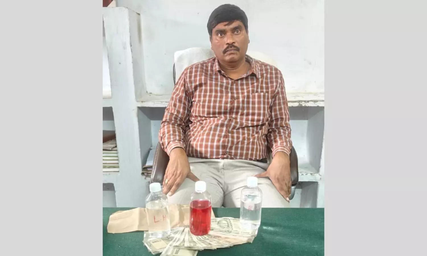 Agriculture Official in ACB Net in Bhadradri Kothagudem Agriculture Official in ACB Net in Bhadradri Kothagudem