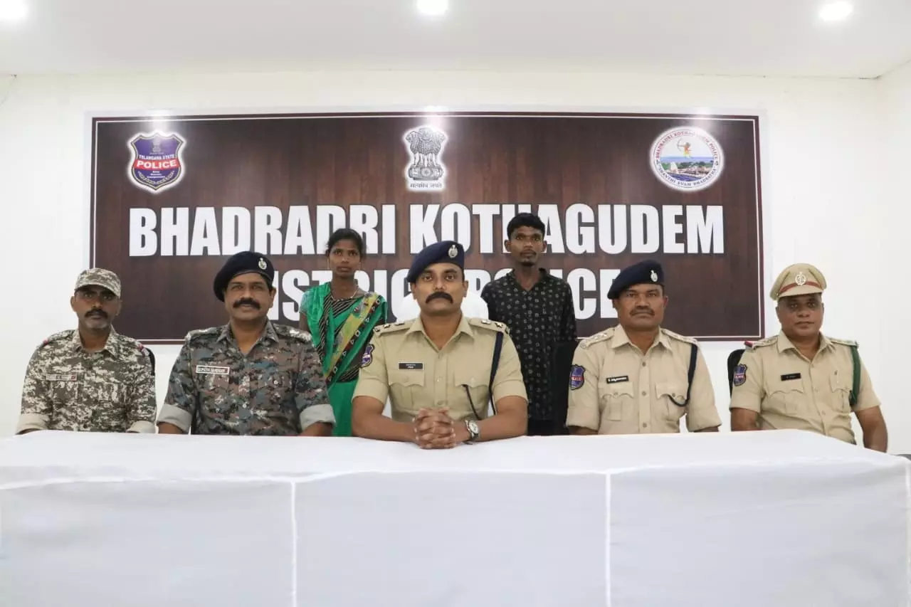 Kothagudem Police Arrests Two Maoists Kothagudem Police Arrests Two Maoists