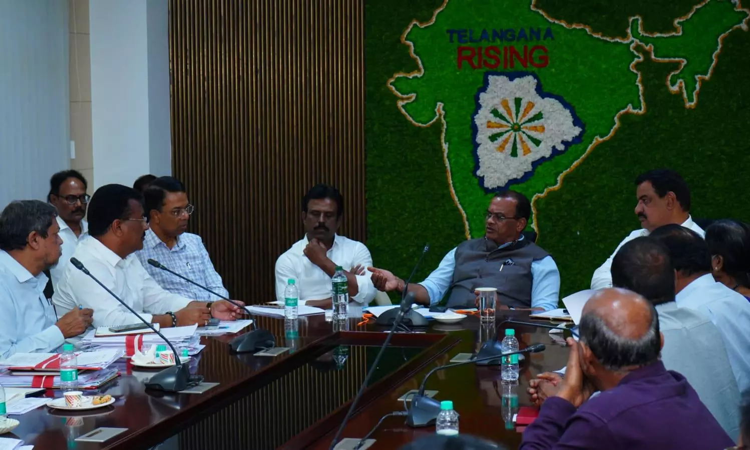 Backward Districts to Get Priority in Road Works, Says Venkat Reddy