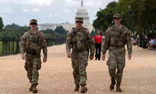 Trump Clashes with Democrats as He Expands National Guard Plans