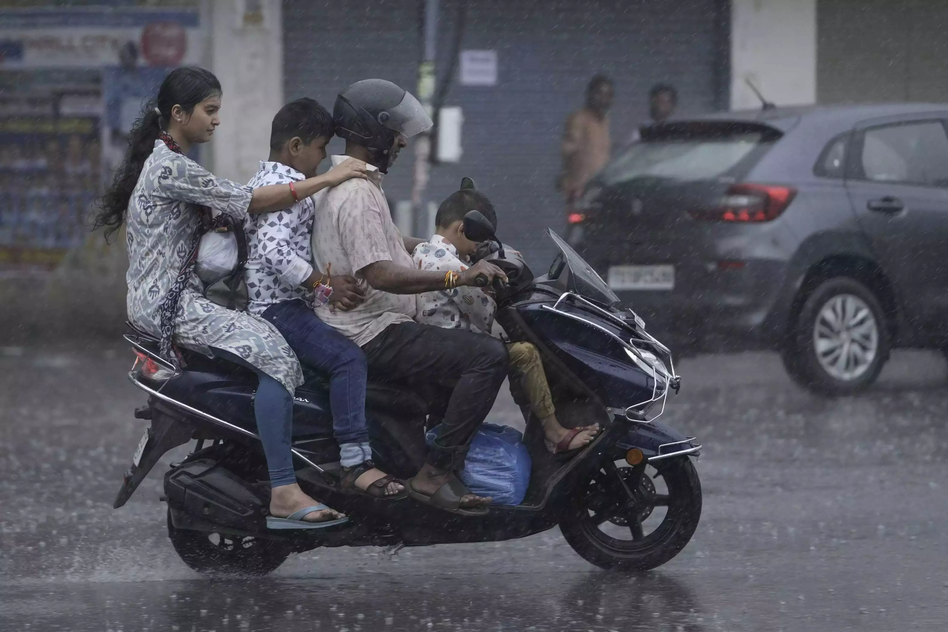 Heavy Rains Forecast in Telangana