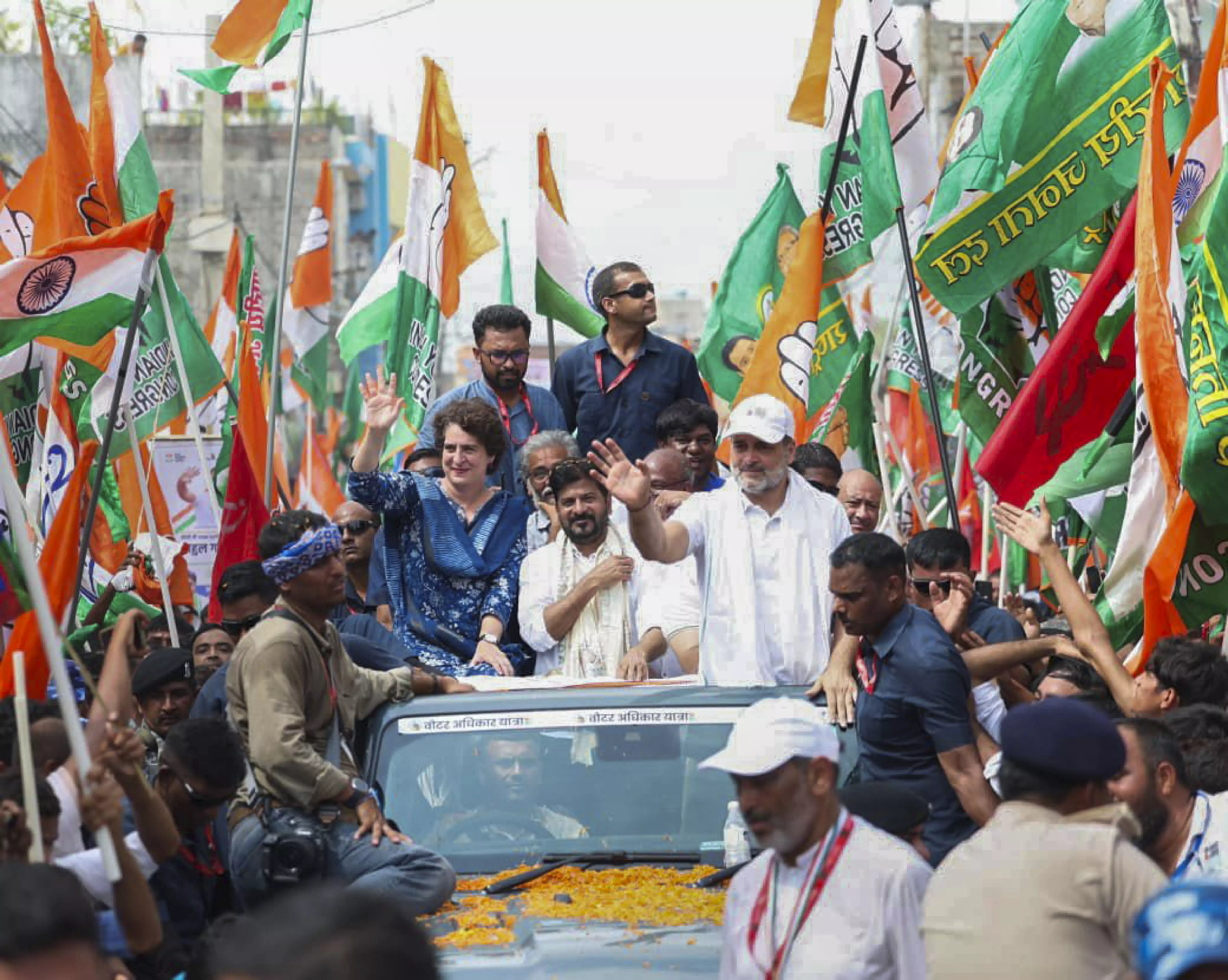 Rahul Praises Revanth For Caste Census, Highlights Telangana Social Welfare Model Rahul Praises Revanth For Caste Census, Highlights Telangana Social Welfare Model