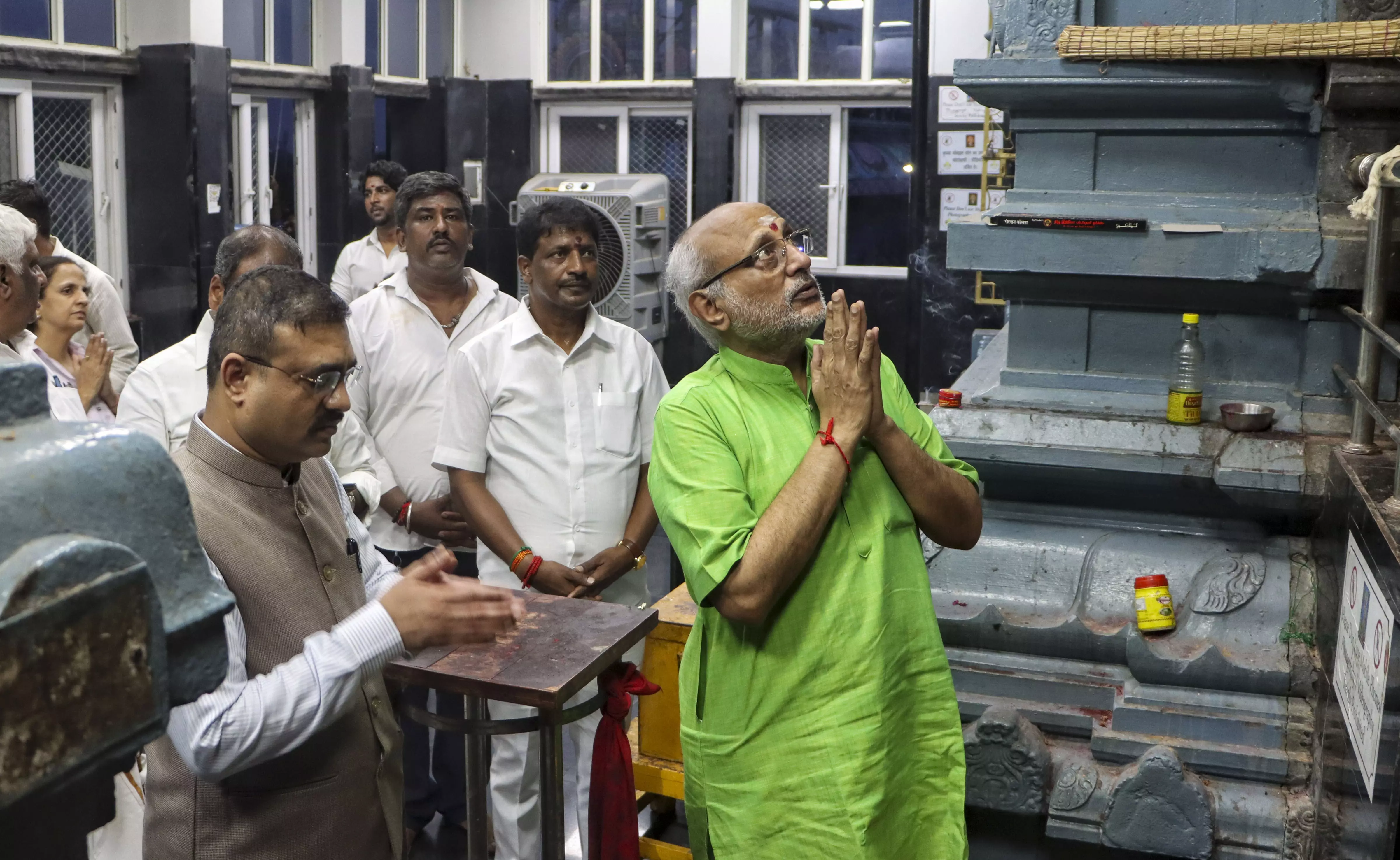 NDA V-P Candidate CP Radhakrishnan Worships at Tirupati Temple