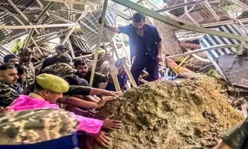 J&K Landslides, Flash Floods Claim 30 Lives J&K Landslides, Flash Floods Claim 30 Lives