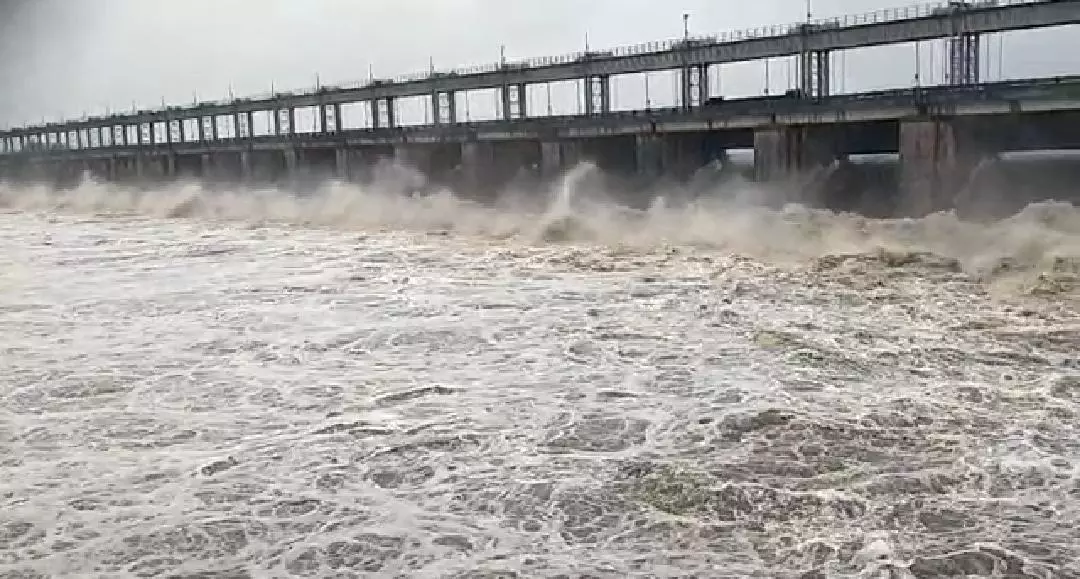 24 Gates of Taliperu Project Lifted; Road Links to Several Villages Cut Off