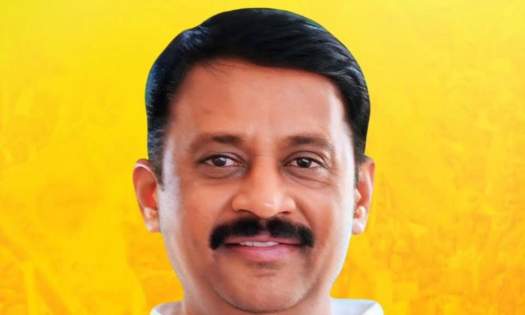 Mudda Rajendra Forest Officials Give Details of MLA Attacking Staff