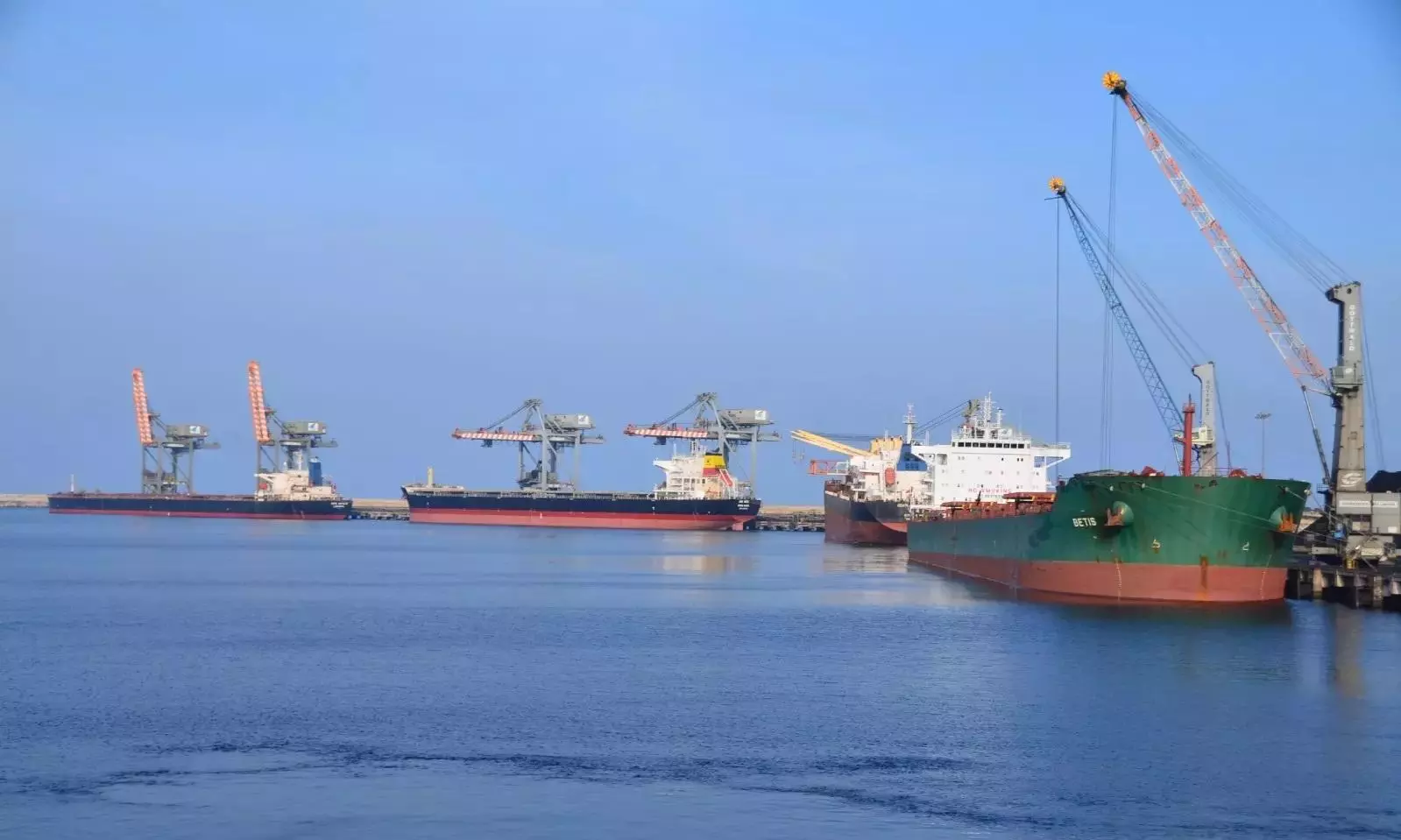 10,350 Metric Tonnes of Urea Arrive at Gangavaram Port for AP Farms