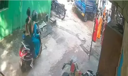 Caught on CCTV: Two Women Flee with Deceased Youth’s Phone in Bhubaneswar