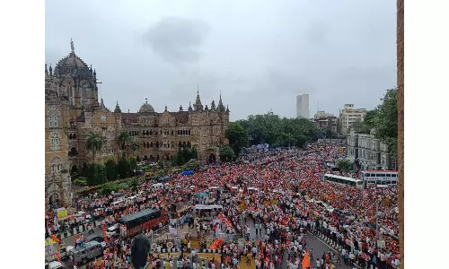 Jarange Fast Brings Mumbai to a Halt