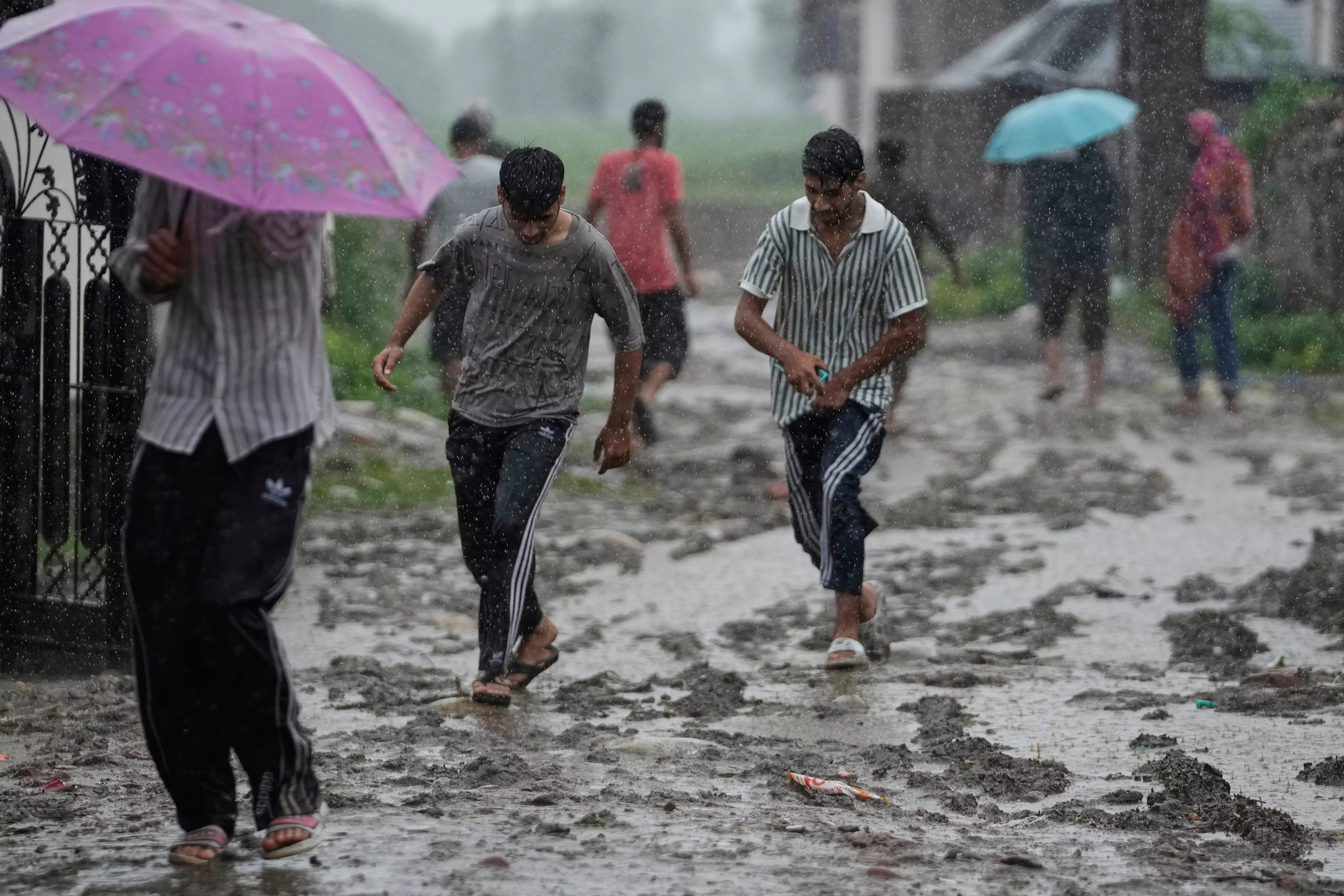 IMD Forecast Heavy Rain, Flash Flood in North India