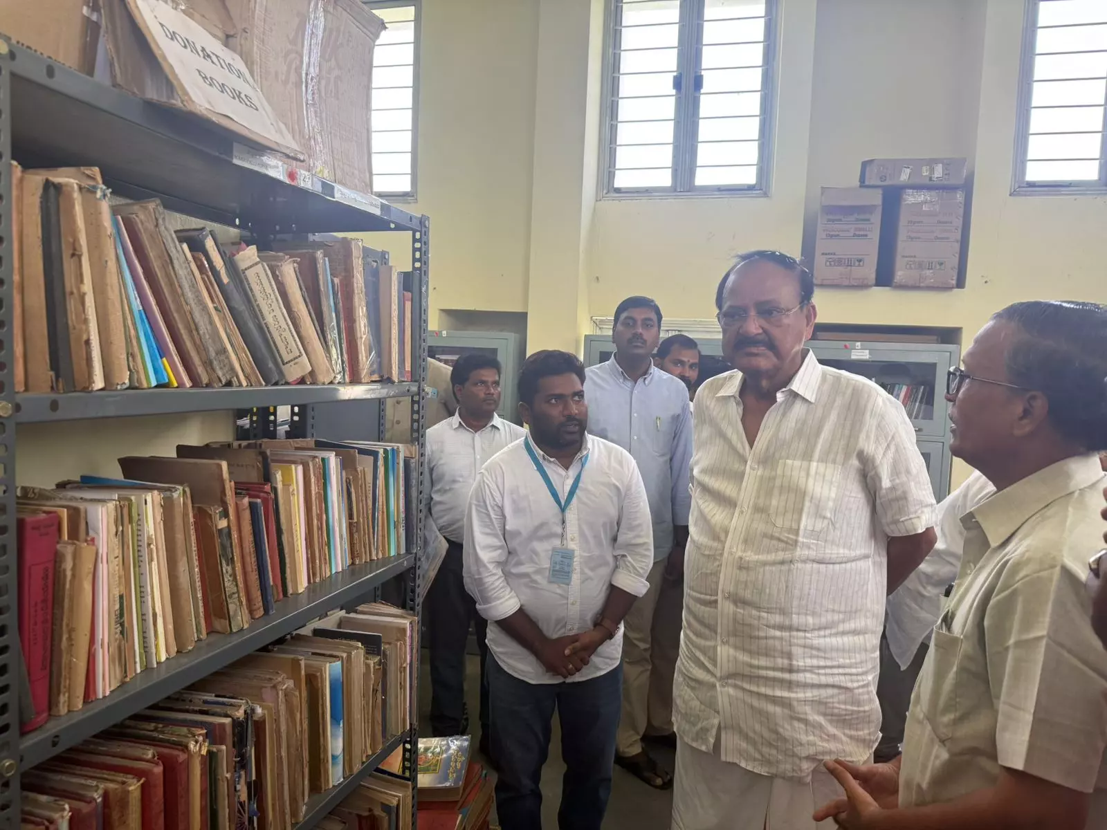 Venkaiah Naidu Sets Up Rs 5 lakh Endowment For Telugu Bhasha–Swarna Bharat–Tikkana Award