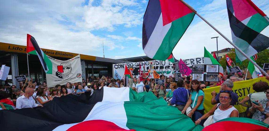 Thousands Protest Israeli Siege Of Gaza Near Venice Film Festival