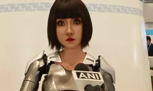 Humanoid Robot Xiao He to Assist Media