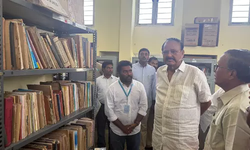 Venkaiah Naidu Sets Up Rs 5 lakh Endowment For Telugu Bhasha–Swarna Bharat–Tikkana Award