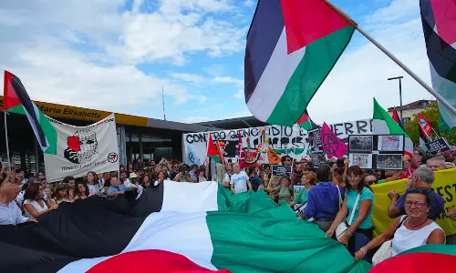 Thousands Protest Israeli Siege Of Gaza Near Venice Film Festival