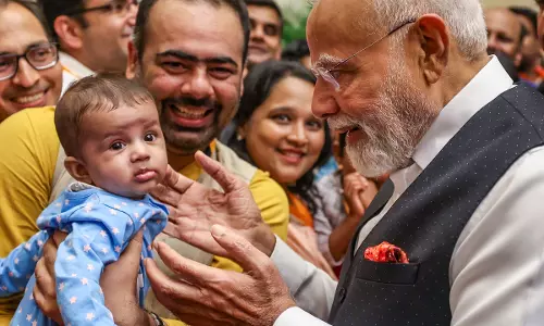 PM Modi Gets Warm Welcome from Indian Diaspora in China