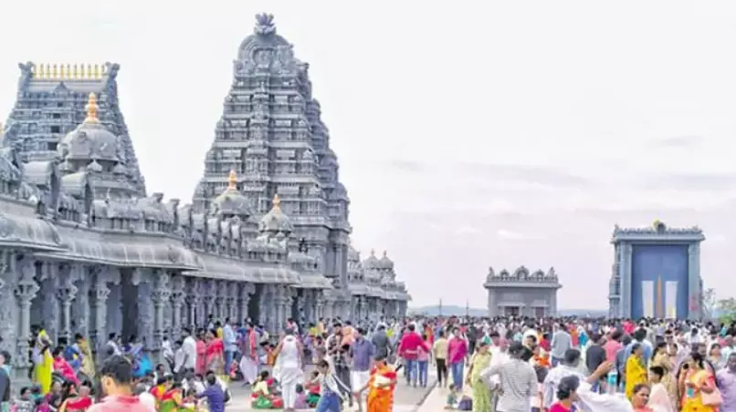 Canadian PM Mark Carney Praises Yadagirigutta Temple Services Canadian PM Mark Carney Praises Yadagirigutta Temple Services