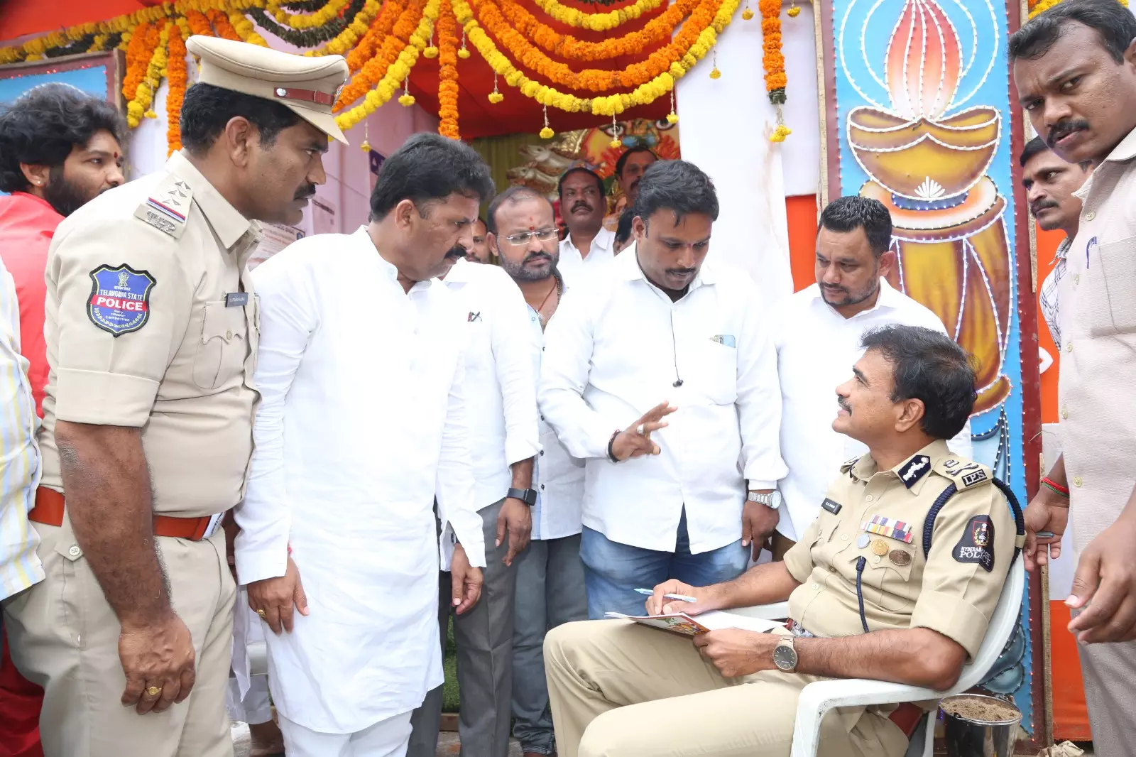 Police Tighten Security  For Ganesh Immersion