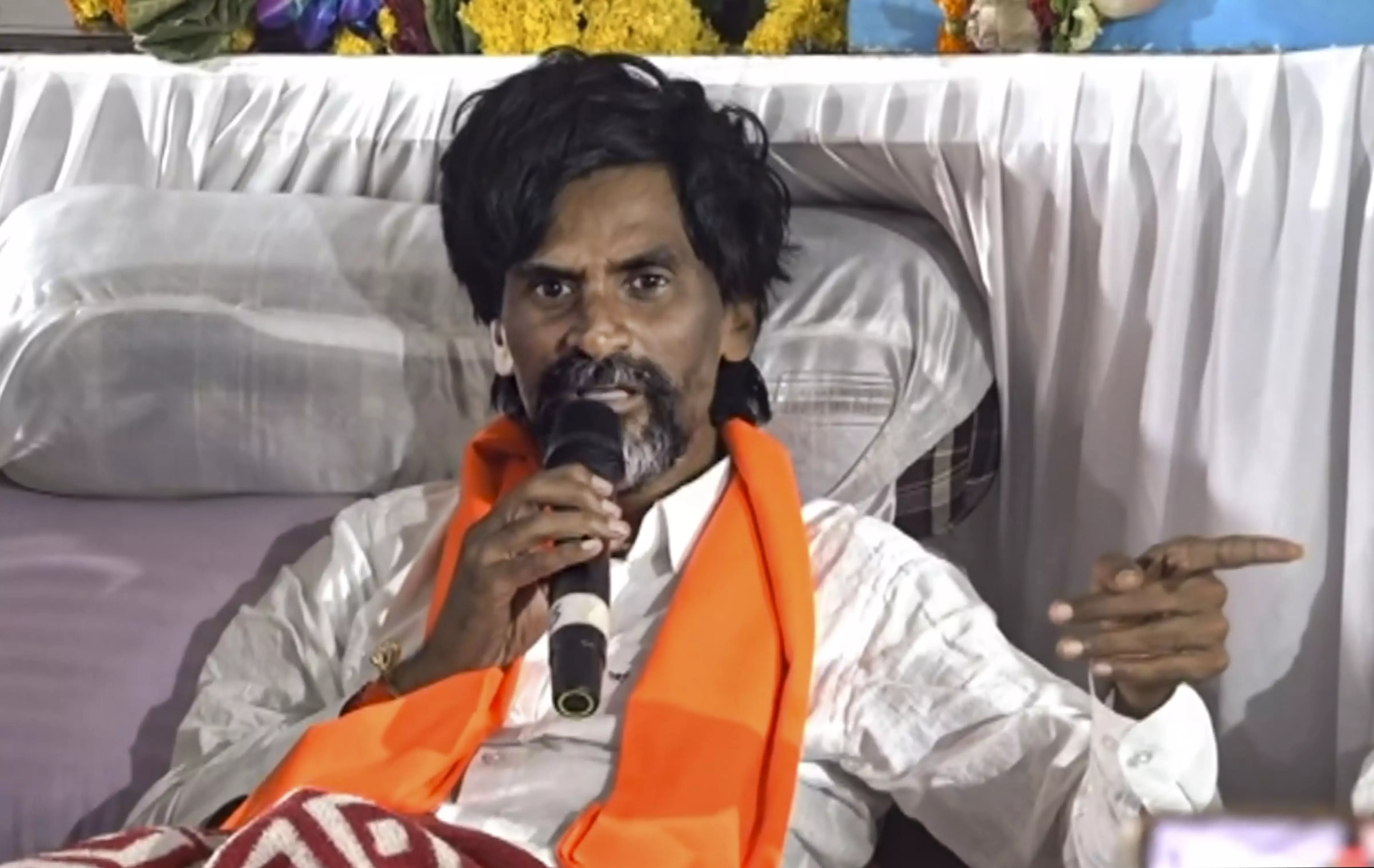 Mumbai Police Tell Jarange to Vacate Azad Maidan