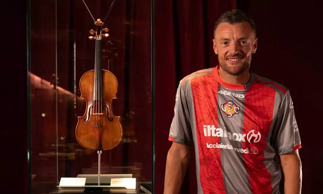 Jamie Vardy Signs With Cremonese in Italy After 13 Seasons at Leicester