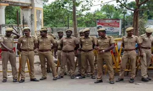 Migrant Workers’ Protest Turns Violent in Chennai Migrant Workers’ Protest Turns Violent in Chennai