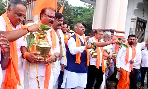 Eshwarappa Leads ‘Shuddhikarana’ Ritual in Dharmasthala Eshwarappa Leads ‘Shuddhikarana’ Ritual in Dharmasthala