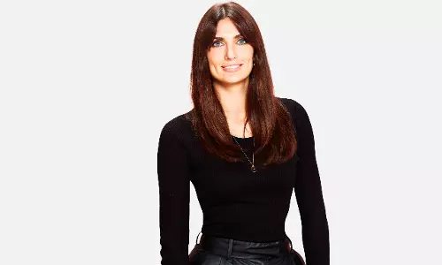 Festive Hair Prep: Expert Tips to Protect and Pamper Your Locks