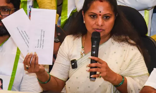 Kavitha Ratchets Up Attack On Harish, Santosh