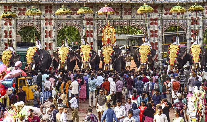 Kerala Governor, CM, Oppn Leader Extend Onam Greetings