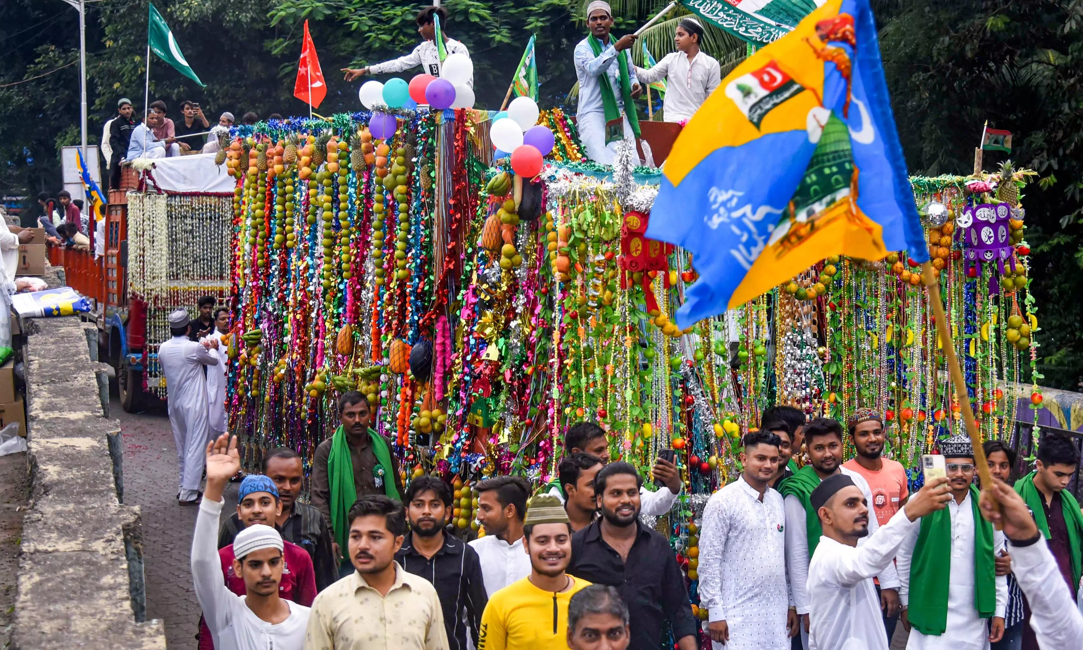 Eid Holiday In Mumbai Rescheduled For Communal Harmony
