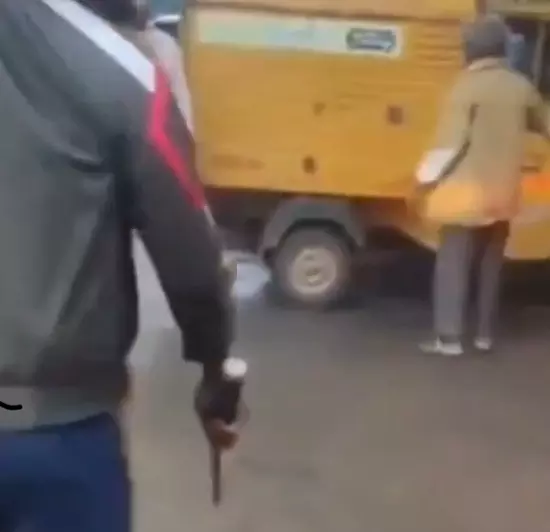 Person Flaunts Dagger In Public Over Road Rage In Bengaluru