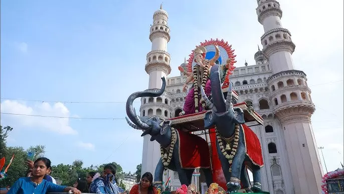 Ganesh Immersion Procession To Reach Charminar By 2 Pm Ganesh Immersion Procession To Reach Charminar By 2 Pm