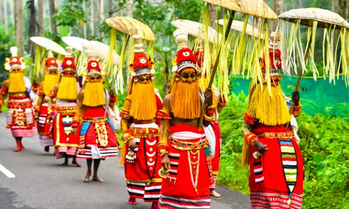 Vizag’s Malayali Community Blooms With Onam Spirit