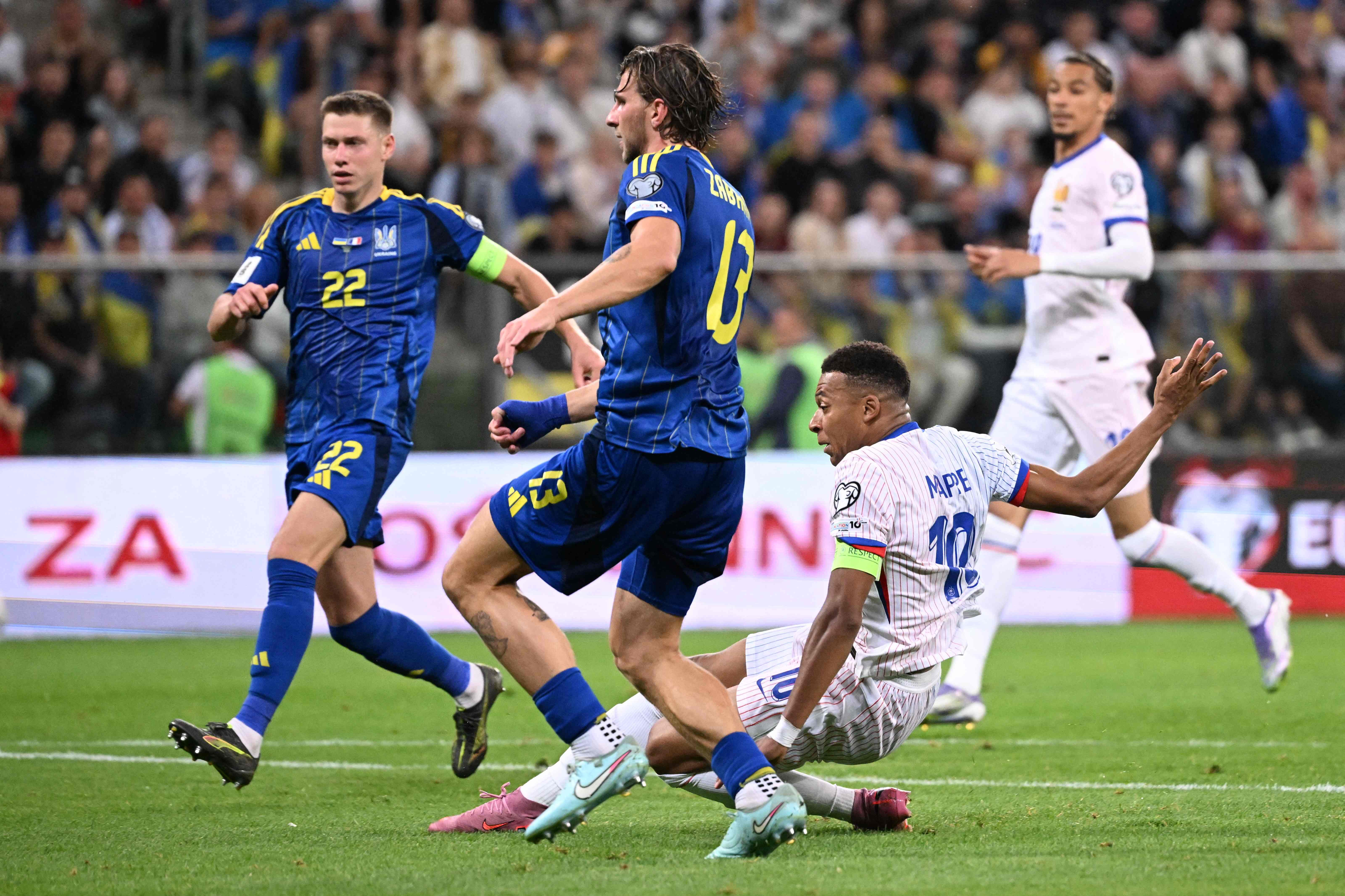 France Beats Ukraine in World Cup Qualifying Match