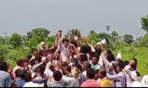 Stampede In Urea Queue; 2 Women Farmers Faint In Warangal