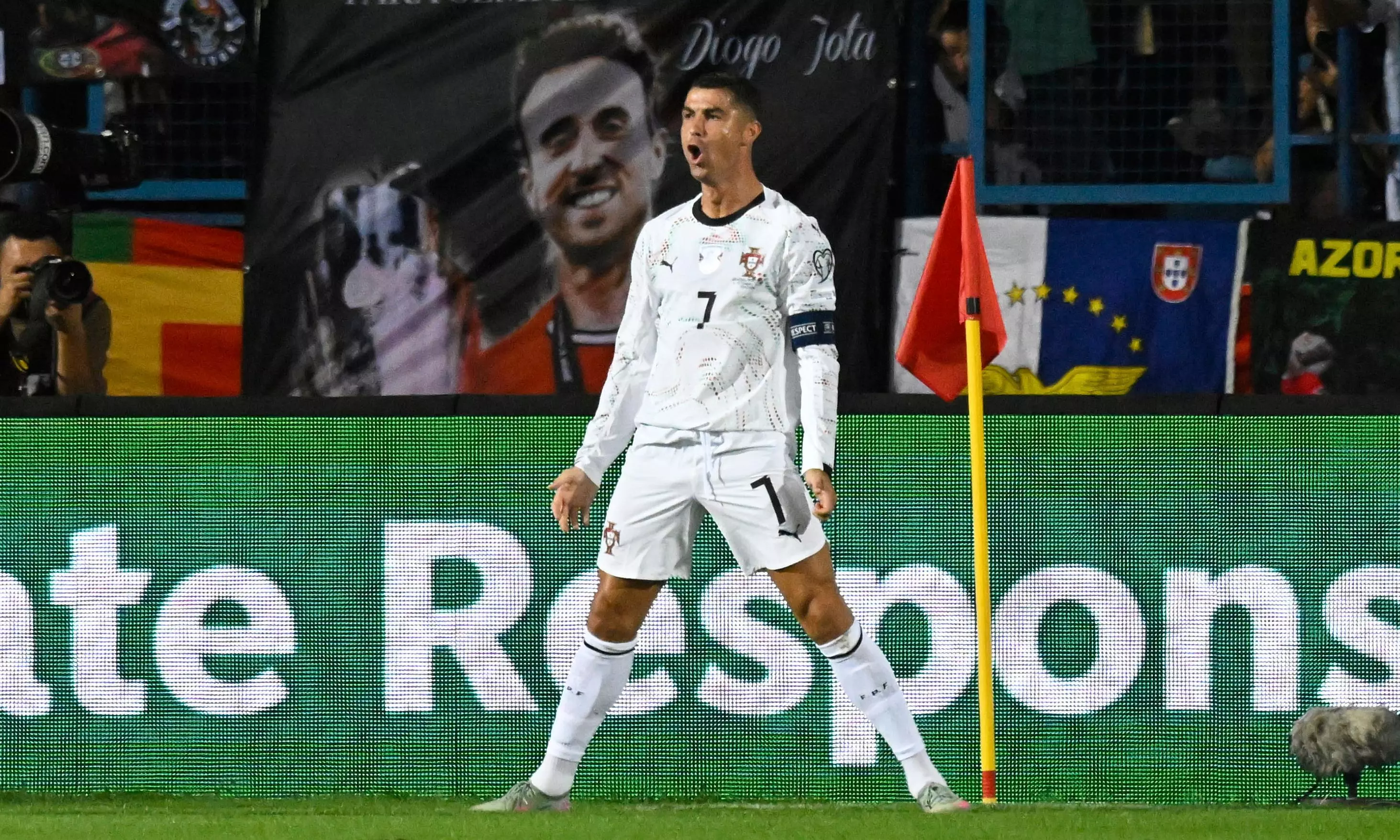 Sixth World Cup Dream Alive: Ronaldo Double Lifts Portugal Over Armenia