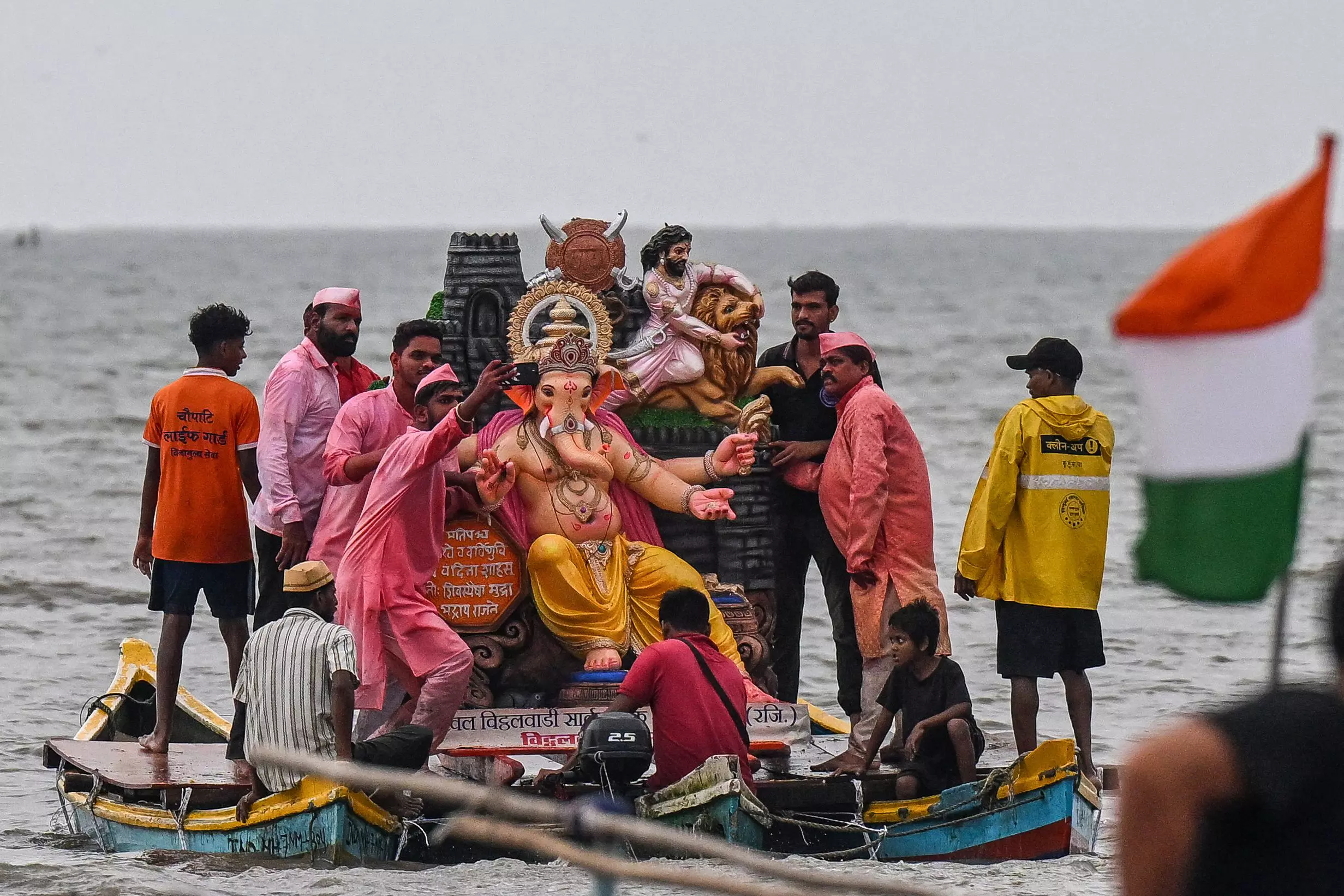Mumbai Bids Farewell to Lalbaugcha Raja Amid Tight Security
