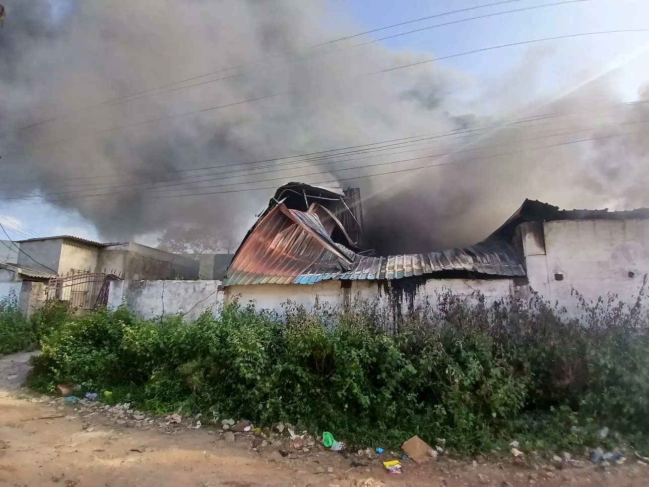 Hyderabad: Abandoned Plastic Factory Catches Fire