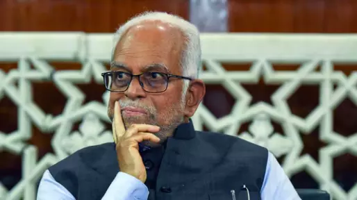 Undavalli Advises MPs From AP, TG To Vote For Sudarshan