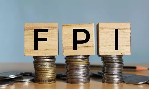 FPIs Offload Rs 1.76 Lakh Crore in 2025 Despite Strong Indian Economy